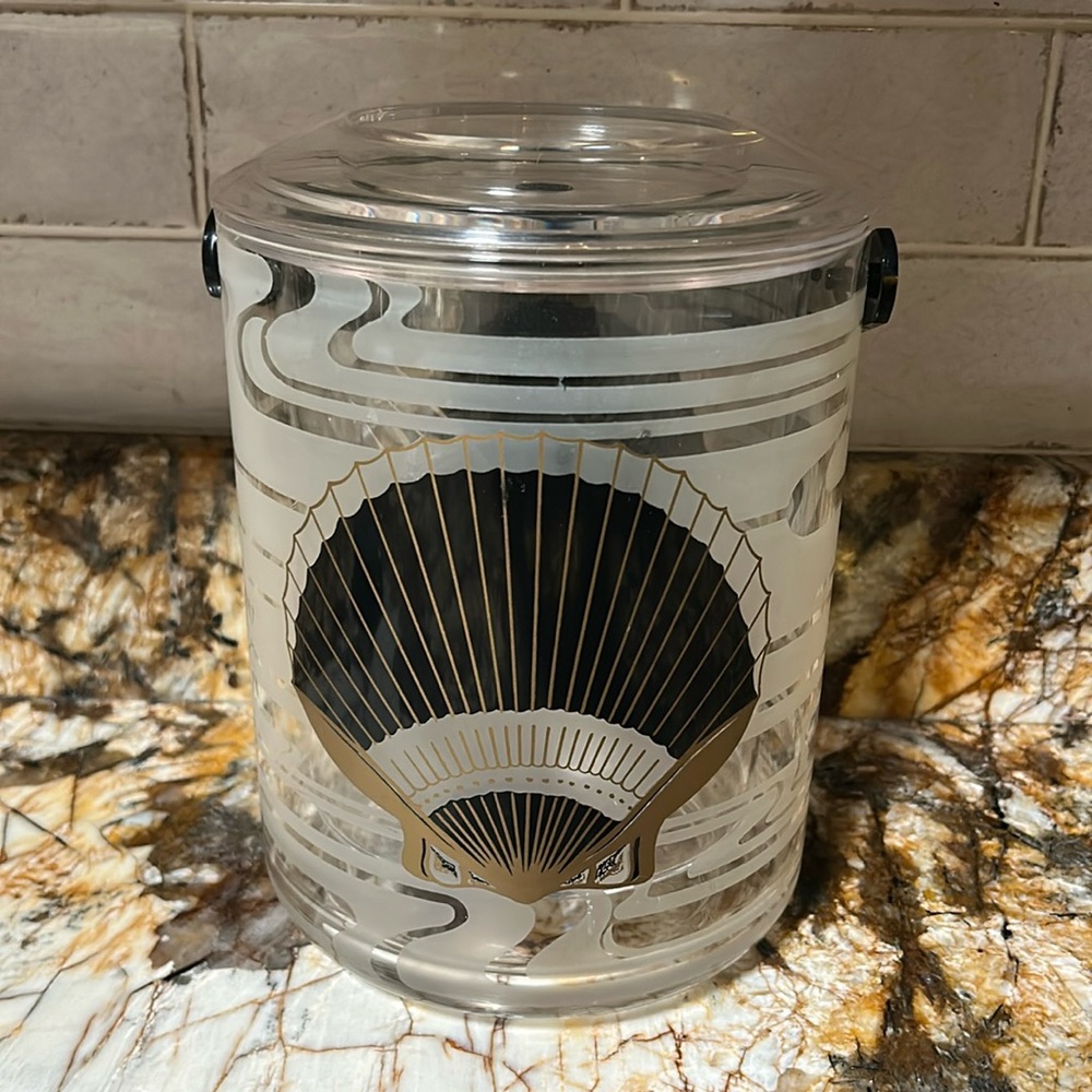 Vintage CULVER Seashell Ice Bucket